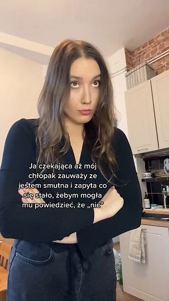 Waxwing Behavior in a Home Kitchen Setting