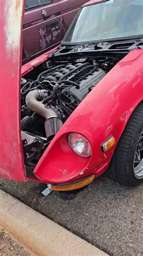 Vlad on Instagram: "Invincible Extremes super 8.8 diff and front mustang spindle swap in this custom 240z rocking a coyote 5.0 project by @sharking240z #240z #260z #280z #s30 #s30z #datsun #350z #coyote50swap #fordv8 #coyote #t56"