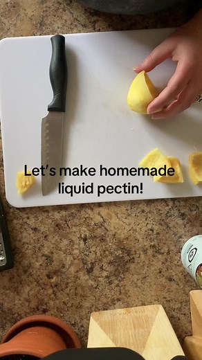 Homemade pectin for jams and jellies 🫙 #pectin #fruit #lemons #homemade #madefromscratch #homesteading #jelly #jam #baking #recipe #content #contentcreator #smallcontentcreator #foryou