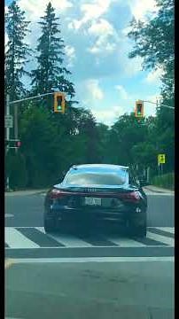 Audi e-tron GT vs. Tesla Model S Plaid