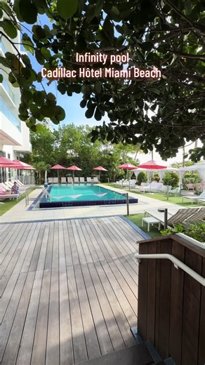 Experience Luxury at Cadillac Hôtel Miami Beach