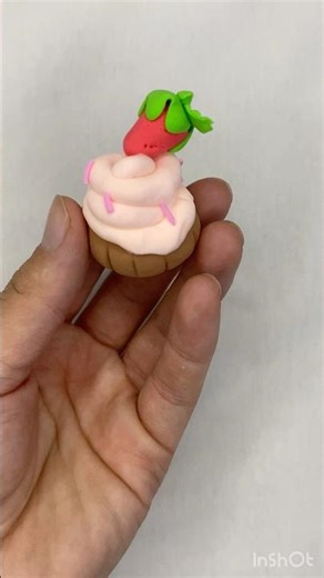 Cupcake 🧁 #diy #clay #creativeclayideas