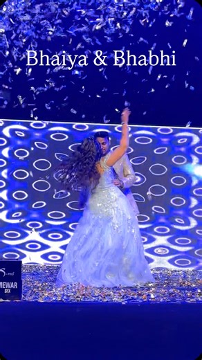Sam production ( Style • Art • Movement) on Instagram: "You all deserve this type of dance transition ✨🔥🤩 . . . #dance #sangeet #angaaron #wedding #eventplanner"