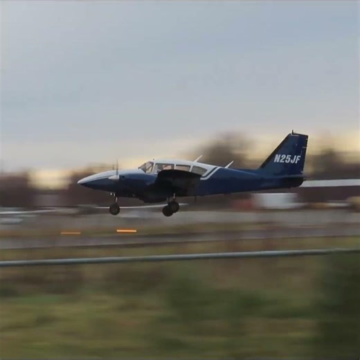 Piper Aztec Takeoff #airplane #aviation #flying #takeoff #piper #planespottinglfpo #palmeralaska