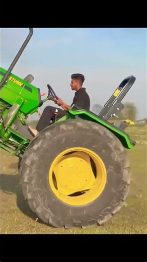 #shorts over confidence song Rohit Deswal system tractor full power stunt stutus videos #johndeere