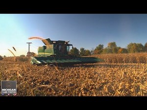 John Deere S780 with 616C 16 row chopping corn head in Michigan!