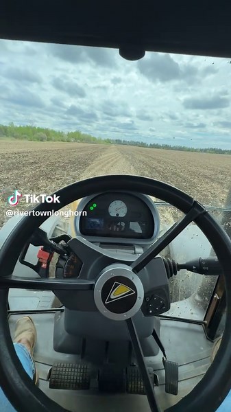 Understanding Plowing vs. Discing in Farming
