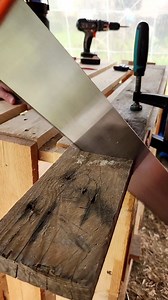 30K views · 179 reactions | Transformation de vieilles palettes en déco pour la maison.  C’est facile et parfait pour se lancer dans le bricolage. #craft #asmr #asmrsounds #pallet #woodworker #woodworking | Tilly Lab • Bricolage • Déco • Upcycling | Facebook