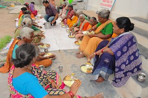 Donate Food for 30 Poor Old Age People in India