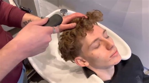 #washinghair #hairwash #shampooed #hairwashing #shampooguys🤙⚽️🥰 #hairmassage