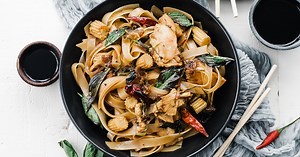 Thai Drunken Noodles Recipe (Pad Kee Mao)