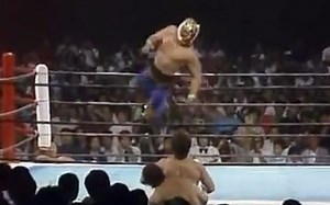 炸弹小子Dynamite Kid Vs 虎1Tiger Mask（佐山聪）1982年