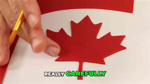 USA & Canada Cake: Delicious Patriotic Dessert!