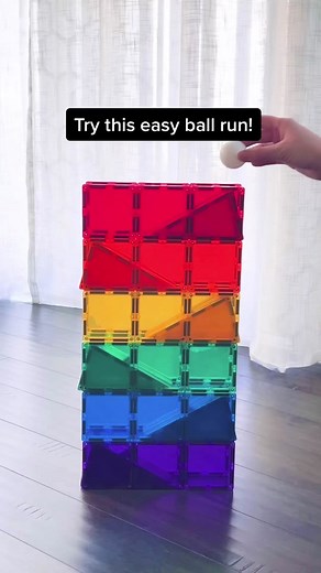 Crea un fácil recorrido de bolas con Connetix Tiles