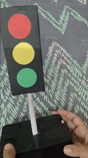 Create a model of traffic signal using best out of waste material | How to make a traffic signal