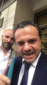 161K views · 3.9K reactions | Compare .... SCOMPARE ! Se qualche dipendente AMAM continuerà a coprire evasori sarà licenziato! | Cateno De Luca | Facebook