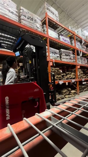 pov im fulfilling your flat delivery going out tomorrow 🧘🏽‍♀️🤍 I also don’t like this reach and I miss the old ones 🫩 #homedepot #baddietiktok #depot #latinasbelike #f