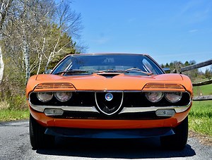 1971 Alfa Romeo Montreal Looks Like a Muscle Car, Falls Short