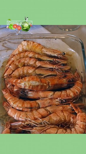 Voici une recette super facile qui vous permettra de cuire vos gambas sans les sécher au four ! Ingrédients pour 4 personnes 12 Gambas 4 gousses d'ail 1 bouchon de pastis 4 c à s d'huile d'olive 1 c à c de sel 1 c à c de piment #fetes #noel #recette #astuce #circuitcourt #producteur | France 3 Provence-Alpes