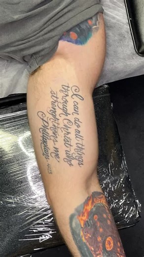 Nothing hides an old tattoo like pure darkness and alien horror. We turned an inner-bicep filled with script into a full Xenomorph/ Aliens moment and kicked this horror sleeve up a level. Thanks for sitting like a beast, Blaine. 🖤👽 Done using only the best @industryinksusa @inkmapstattooapp @tattootrunk #XenomorphTattoo #AlienTattoo #HorrorTattoo #TattooCoverup #RealismTattoo #HorrorSleeve #BrandonSommersTattoo #ClassicInkTattoo #BradentonTattoo | Brandon Sommers