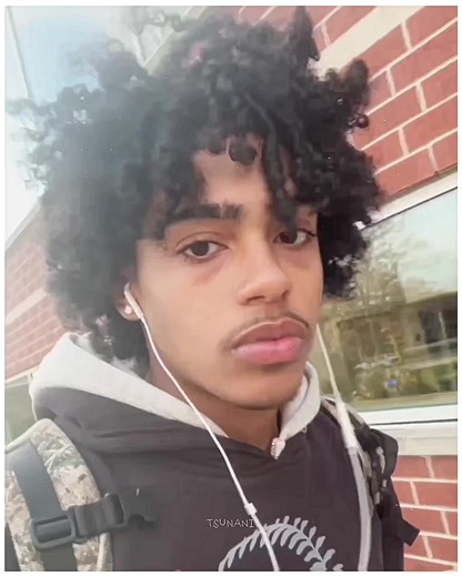 super basss | ib/rm @mari | dm me to edit like this | #fyp #viralvideo #velocityedit #aftereffects #trending |