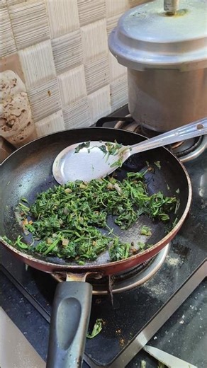 Where is my spinach? pls help me find it🙏 #cooking #spinach #trending #tamilshorts #family #virul