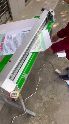 Its an perfect Cutting Machine Slitting Cutter For signs banner vinyl Pvc Kt board