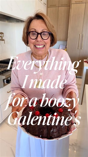 Comment “LOVE” and I’II send you the recipes for everything I made for Galentines Day! And make sure you sign up for my new monthly Substack - “What’s on the Menu?” Valentine’s Day is one of my favorites because it’s the perfect excuse to celebrate the people you love most 💗 Mr. Babs is the youngest of 8 (yes, EIGHT!) which means I hit the jackpot with the best sisters-in-law. Two weeks in Florida every year = nonstop laughs, sunshine, and memories ☀️ So this year… I threw a Sister-in-Law GALEN