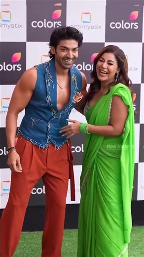 राम-सीता वाली Debina Banerjee ने दिखाई Parrot Green में Royal Look 🔥 Gurmeet भी नज़रें नहीं हटा पाए!