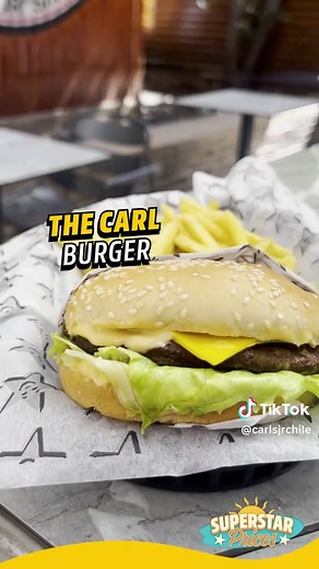 Prueba la nueva ola de sabores en Carl's Jr.