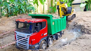 Dump Truck Rescue Mud Sand Play Car Toy Truck Play Rescue Dump Truck from Mud | Kids Toy TV