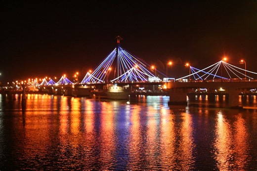 Han River Bridge in Danang, Vietnam