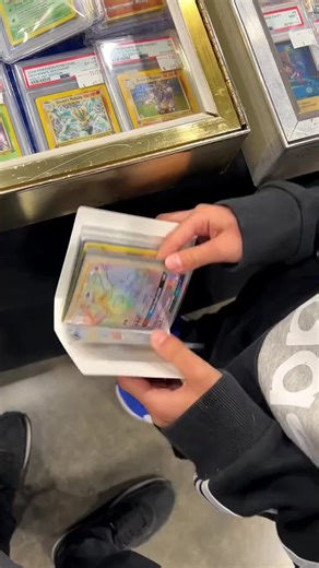 Collecting all the Machamps #tcg #tradingcards #pokemon #pokemontcg #machamp