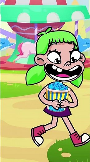 It's a jumping popcorn! Don’t eat while sitting on a trampoline😲