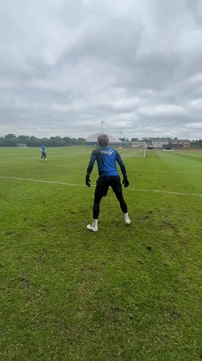 Do you work on your handling from these types of shots⁉️#themoderndaygk #gk #goalkeepers #gktraining | The Modern Day GK