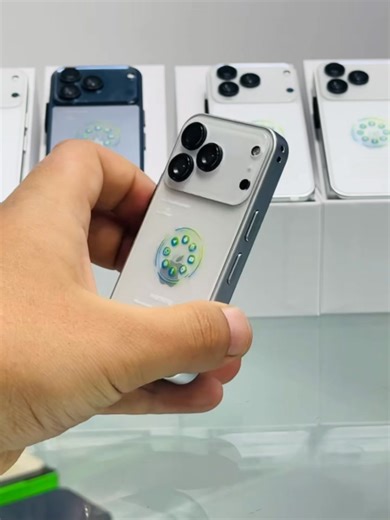 😘✨ کوچک، اما شاهکار! 📱 iPhone 17 Mini اندازه کوچک، عملکرد بزرگ! 🔥 اگر همیشه دنبال گوشی‌ای هستید که خوش‌دست، جمع‌وجور و در عین حال قدرتمند باشد… این دو مدل دقیقاً برای شما ساخته شده‌اند! ❤️ ✨ ویژگی‌های برجسته: کوچک‌ترین گوشی‌های لمسی نسل جدید؛ دو سیمکارت فعال؛ نگهداری چارج فوق‌العاده تا یک هفته؛ سبک، سریع و مناسب استفاده روزمره؛ فرقی نمی‌کند طرفدار iOS باشید یا Android— هر دو مدل تجربه‌ای پریمیوم را در کوچک‌ترین ابعاد ممکن به شما می‌دهند! 🌟 📲 اگر عاشق گوشی‌های کوچک و هوشمند هستید، همین امروز