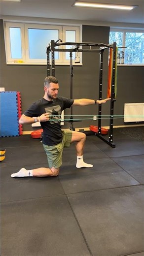 SA Band row half kneeling