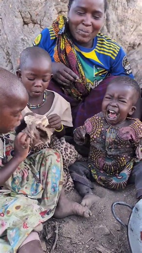 The daily life and diet of the Hazarbi tribe #africa