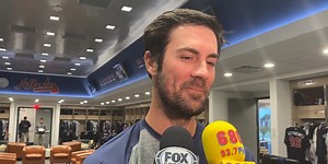 Hamels (shoulder) arrives, preaches patience
