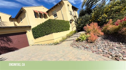 I toured this home yesterday and I have to tell you… the photos do not prepare you for what it feels like once you walk inside. From the outside, it sits quietly in a pristine little cul-de-sac neighborhood with only a handful of homes. It feels quaint, tucked away, almost understated. But step through the front door and it completely transforms into a private sanctuary. Less than a mile from the beach, this 5-bedroom coastal retreat sits on a 0.36-acre corner lot with no neighbor on one side. Y