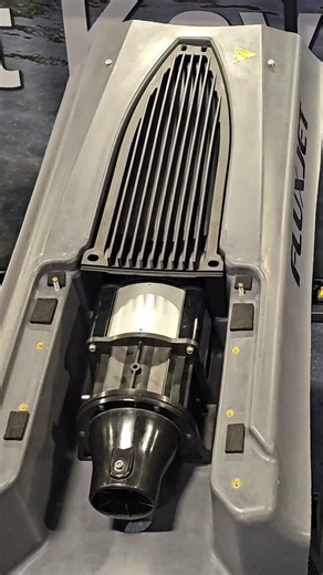 Where Is the Motor Mounted on a FluxJet?