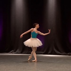 😍 The Royal Ballet's Anna Rose O'Sullivan rehearsing The Sleeping Beauty alongside Ballet Mistress Samantha Raine Watch our stream of The Sleeping Beauty in rehearsal now: https://stream.roh.org.uk/free-titles/videos/insights-the-sleeping-beauty-in-rehearsal-2016-17 | Royal Ballet And Opera