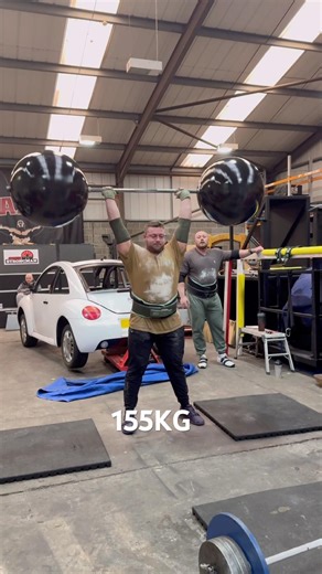 155kg CIRCUS STRONGMAN BARBELL PRESS #strongman