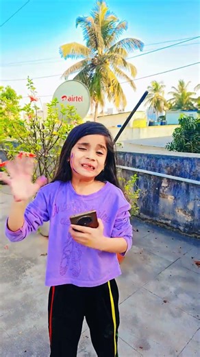 Mobile ke bina reh lenge🤣🤣 #trendingshorts #youtubeshorts #comedy #funny #ytshorts #officalvideo