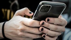 Consommation : comment les achats des jeunes sont influencés par les réseaux sociaux