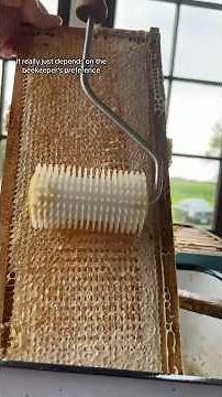 Using an Uncapping Roller #beekeeper #beekeeping #bees #beehive #honey #honeyharvest
