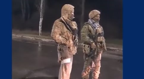 Russia reportedly forcing conscripts to sign military contracts to be sent to Ukraine; families left in dark