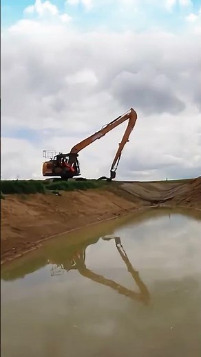 Excavator vs Water #excavator #digging #heavymachinery