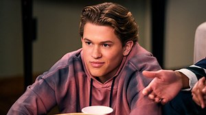 Reese Witherspoon’s Son Deacon Phillippe Makes His Acting Debut in ‘Never Have I Ever’ Season 3