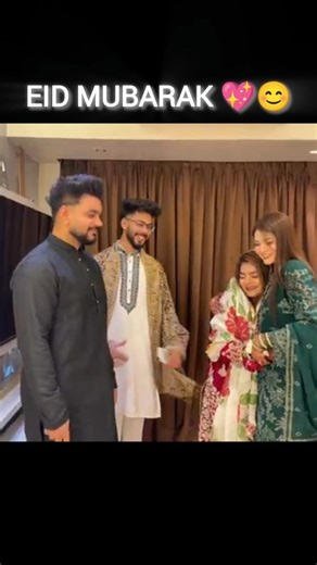 #zeeshankhan #fokatscouple #abreshkhan #ytshorts